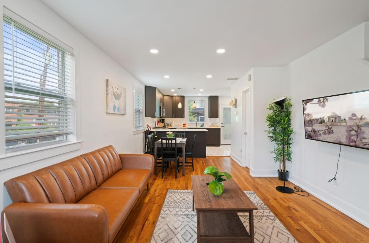 Modern Colonial 3Br 2Ba House 5M To Dc & Dca, By Cozysuites Alexandria Exterior photo